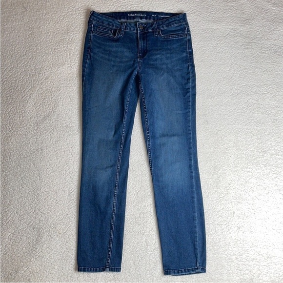 Calvin Klein Jeans Soft Comfy Denim Ultimate Skinny
Size 8 / 30 - Picture 2 of 10